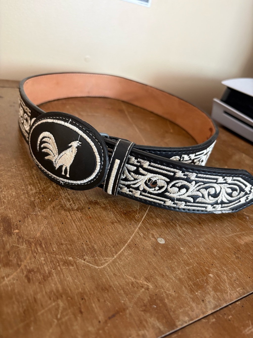 Black Leather Men’s Embroidered Western Belt with Rooster Motif
